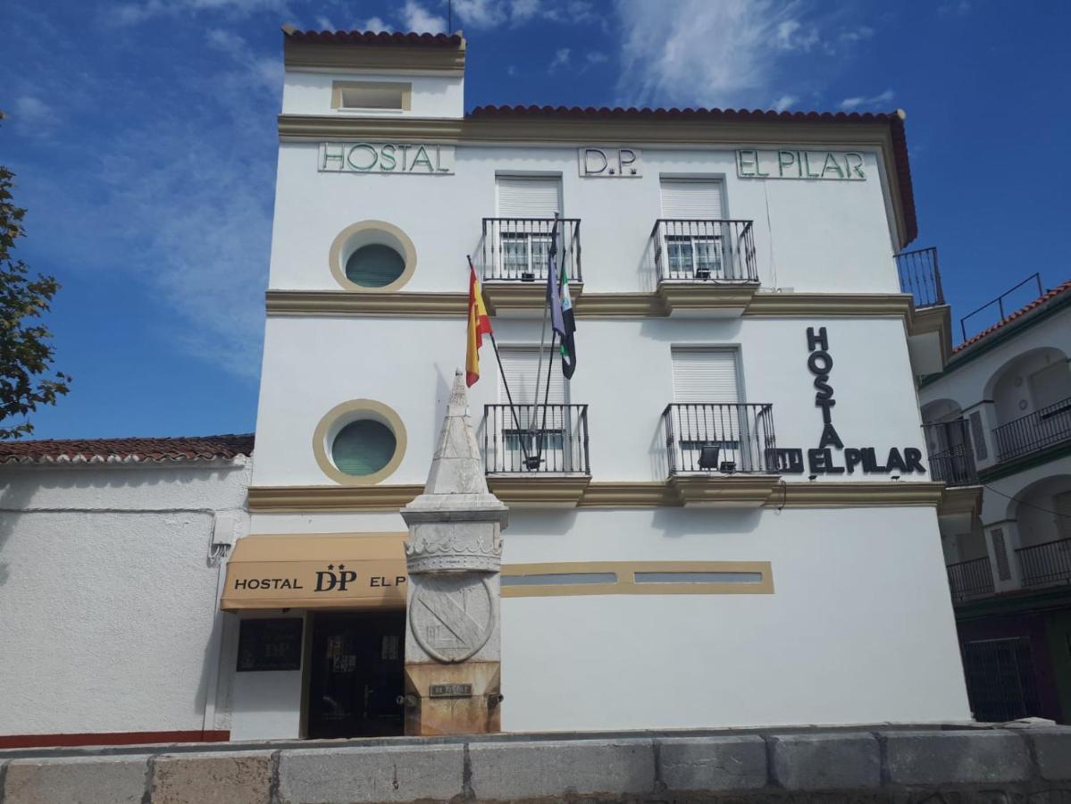 Hostal Dp El Pilar Monesterio Exterior photo