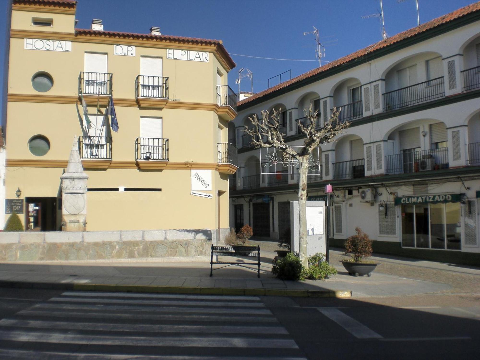 Hostal Dp El Pilar Monesterio Exterior photo